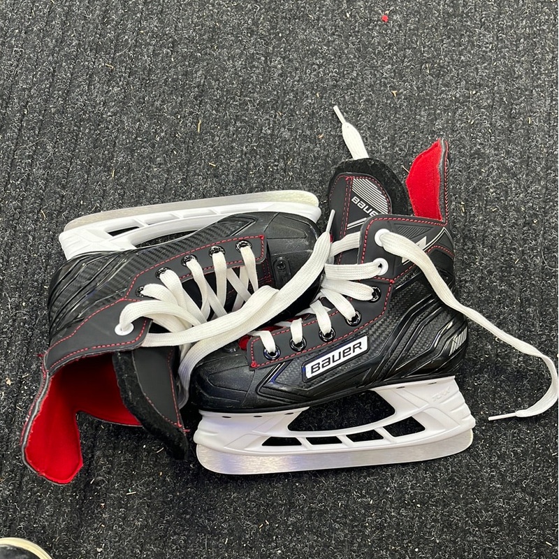 Used Bauer NS Size 12 Youth Player Skates