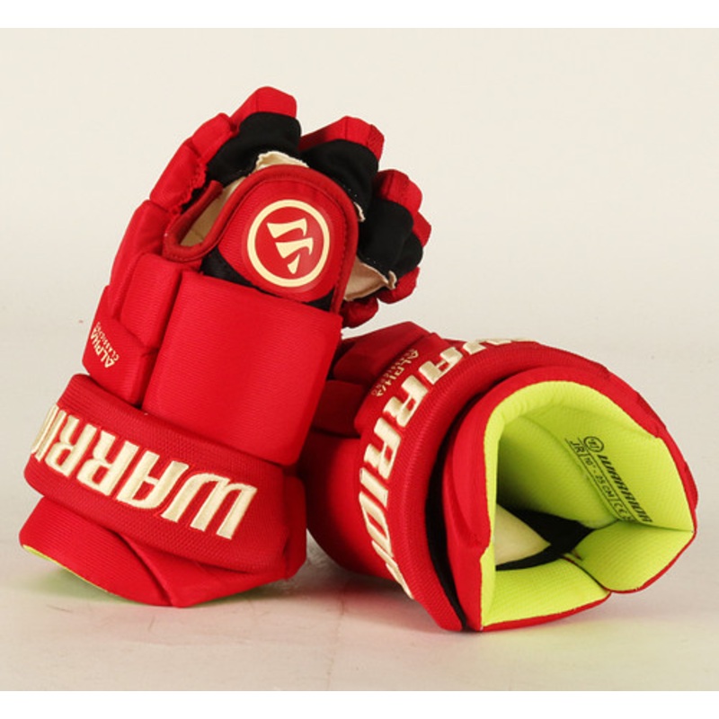 12 Warrior Alpha Classic Junior Calgary Flames Gloves