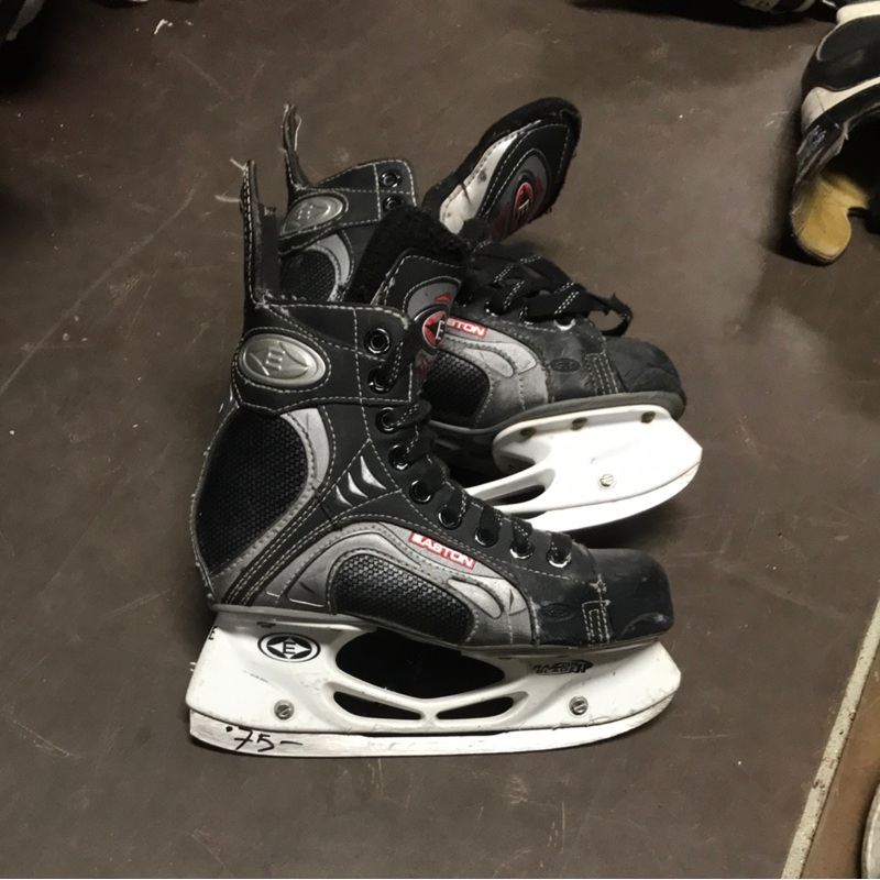 Used Easton Synergy 500 1EE Skates