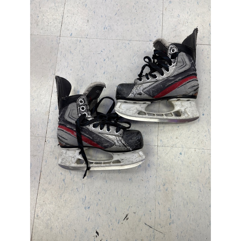 Used Bauer Vapor X3.0 13 D Player Skates