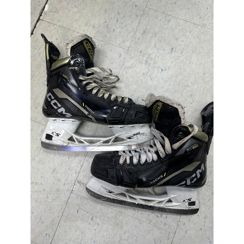 Used CCM Tacks AS580 9D Player Skates