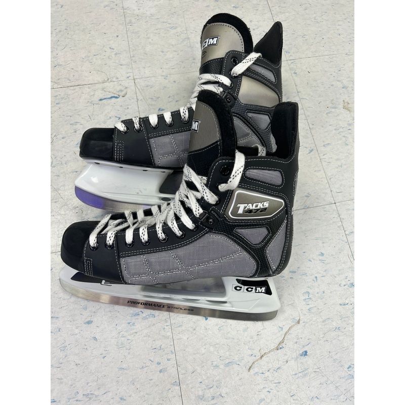 Used CCM Tacks 472 Player Skates
