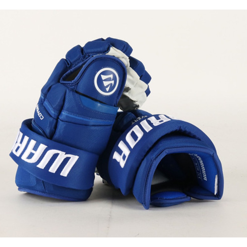 15 Warrior Covert QRE Gloves – Team Stock Vancouver Canucks #5