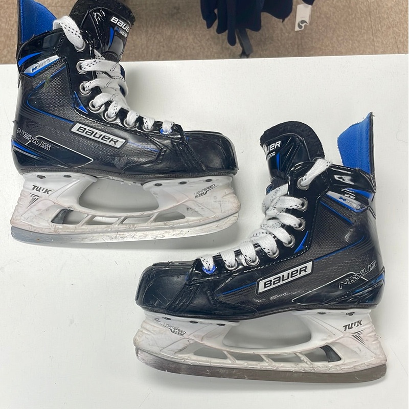 Used Bauer Nexus 2900 4D Player Skates