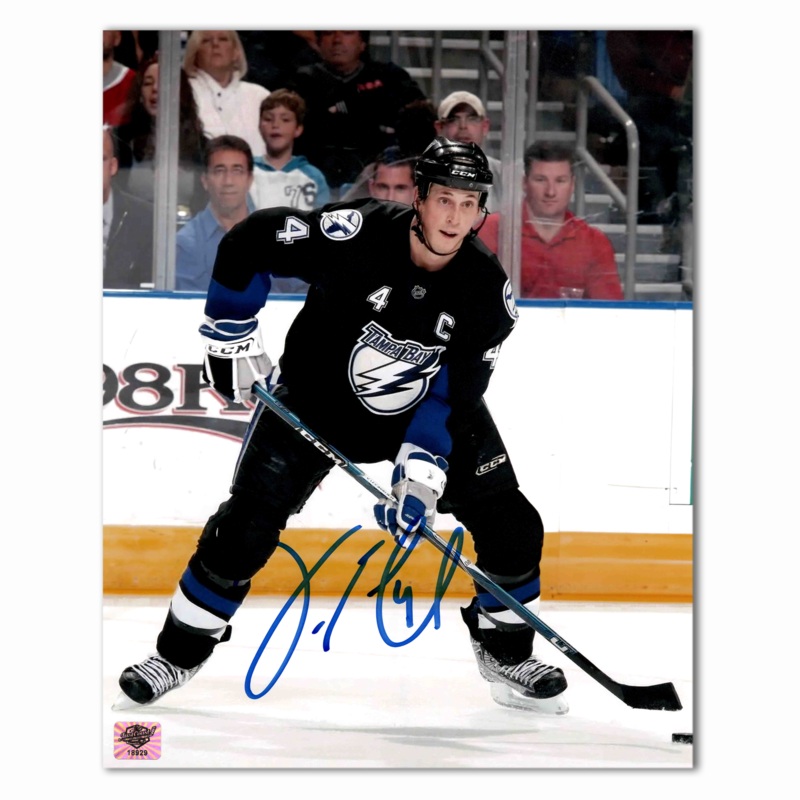 Vincent Lecavalier Autographed Tampa Bay Lightning Home 8×10 Photo