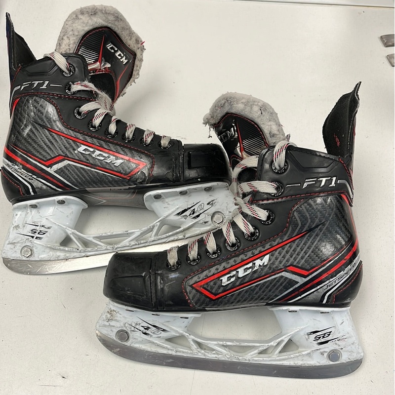 Used CCM JetSpeed FT1 Youth 13 Skate