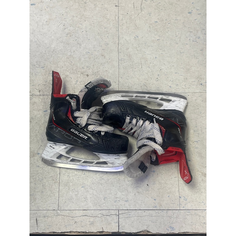 Used Bauer Vapor 3X Pro Size 13 Youth Skates