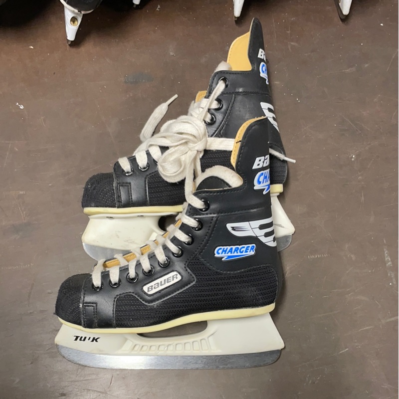 Used Bauer Charger 2D Skates|2.0|Junior