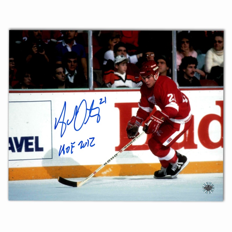 Adam Oates Autographed Detroit Red Wings Home Horizontal 8×10 Photo