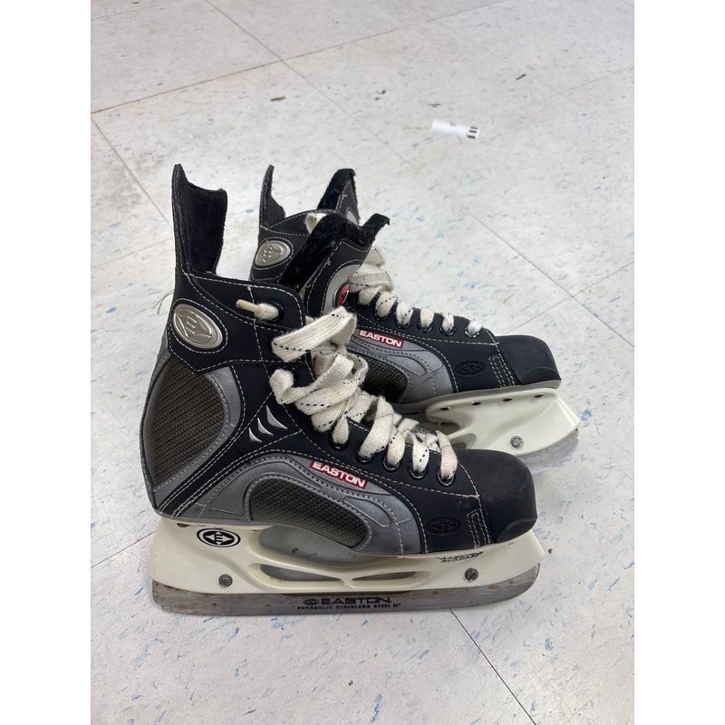 Used Easton Synergy 500 Size 5.0EE Skates