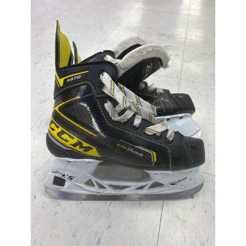 Used CCM SuperTacks 9370 Junior Player Skates