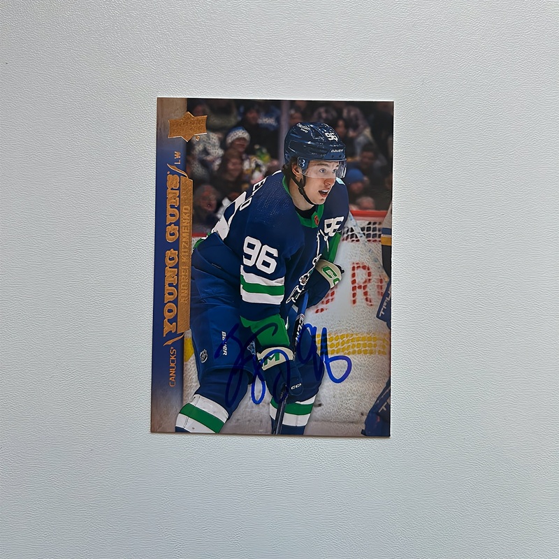 2022-23 UD Young Guns Extended T-100 ANDREI KUZMENKO Autographed Rookie Card