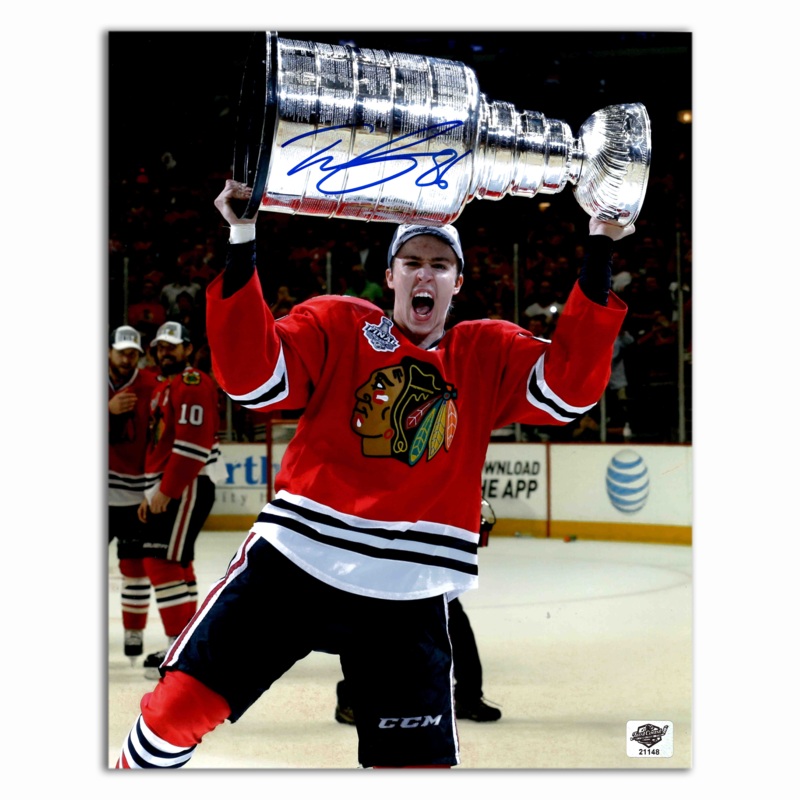 Teuvo Teravainen Autographed Chicago Black Hawks 2015 Stanley Cup 8×10 Photo