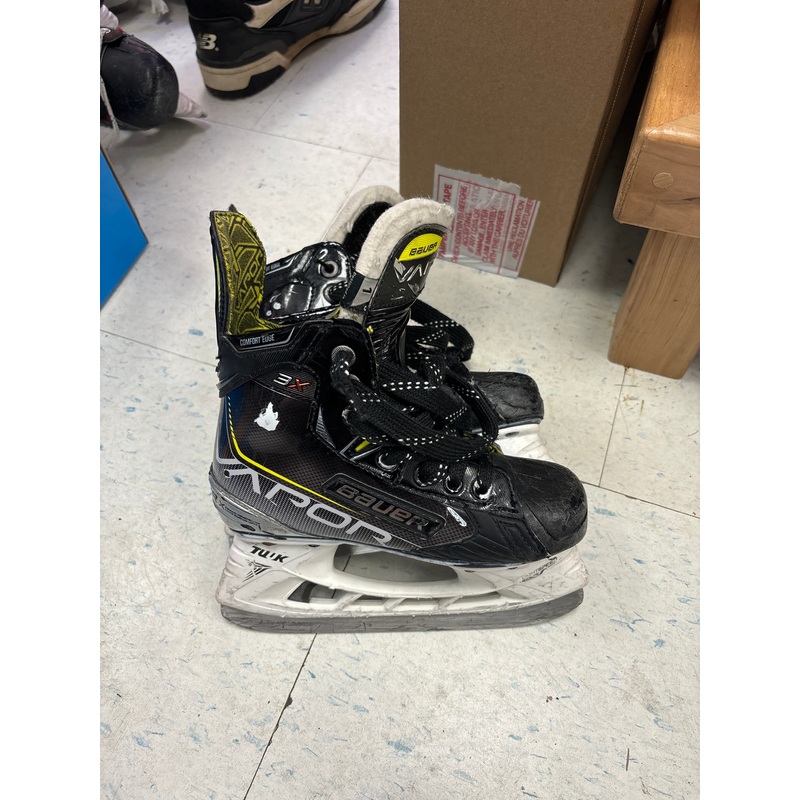 Used Bauer Vapor 3x Size 1.0 Junior Skates