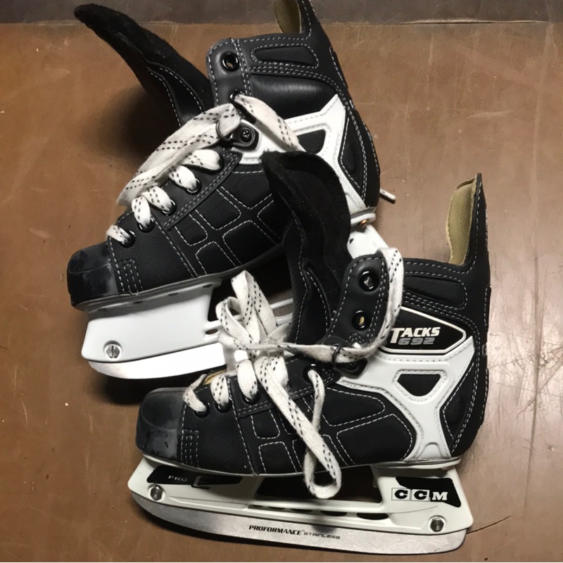 Used CCM Tacks 692 1D Skates|1.0|Junior