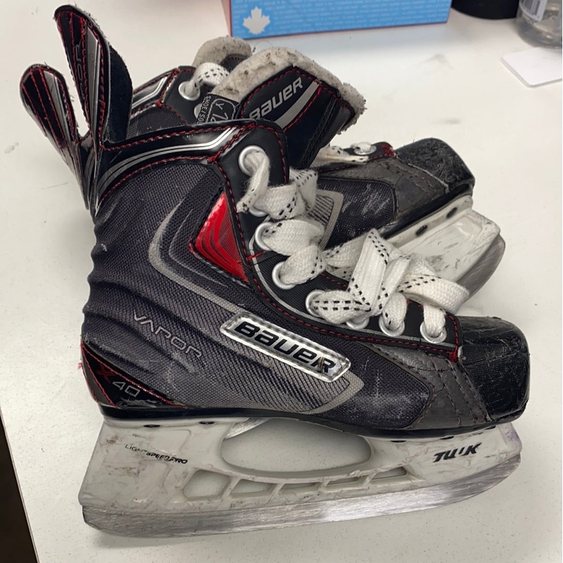 Used Bauer Vapor Skates Y12D|Youth 12.0