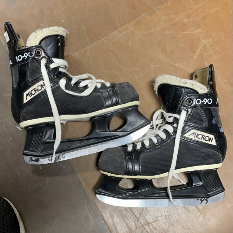 Used Micron 10-90 3D Player Skates