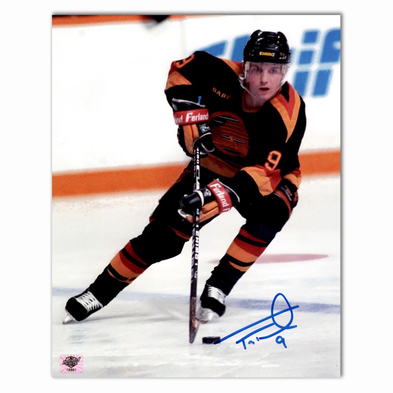 Tony Tanti Autographed Vancouver Canucks 8×10 Action Photo