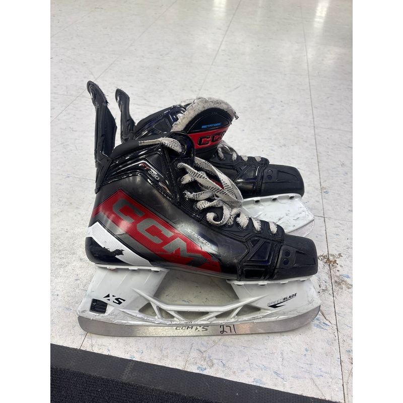 Used CCM JetSpeed FT680 Size 8.0R Skates