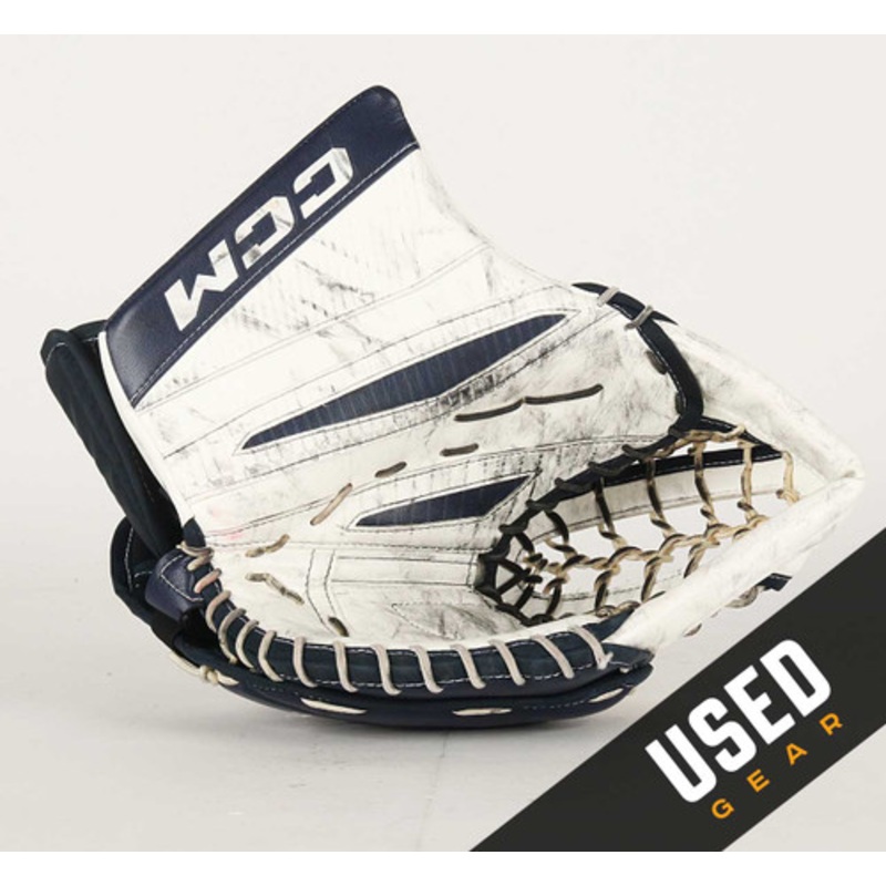 Regular – CCM Eflex 7 Pro White Glove – Magnus Chrona Nashville Predators #3