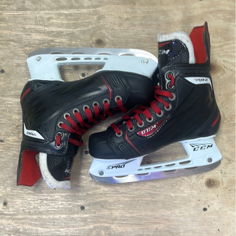 Used CCM RBZ 70 Size 3 Skates|Junior|3.0