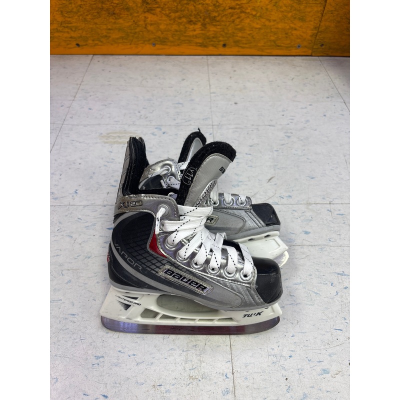 Used Bauer Vapor X:20 Youth 11.0 Skates