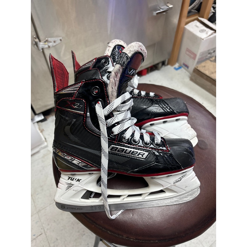 Used Bauer Vapor x2.7 Size 2.0D Player Skates