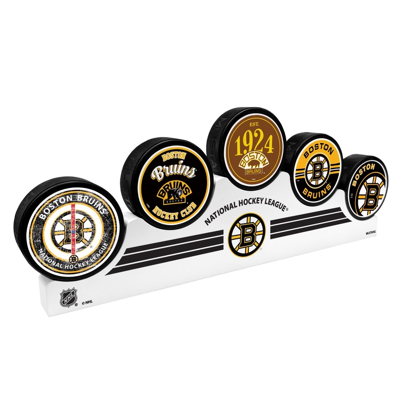 Boston Bruins – 5 Puck Podium Set
