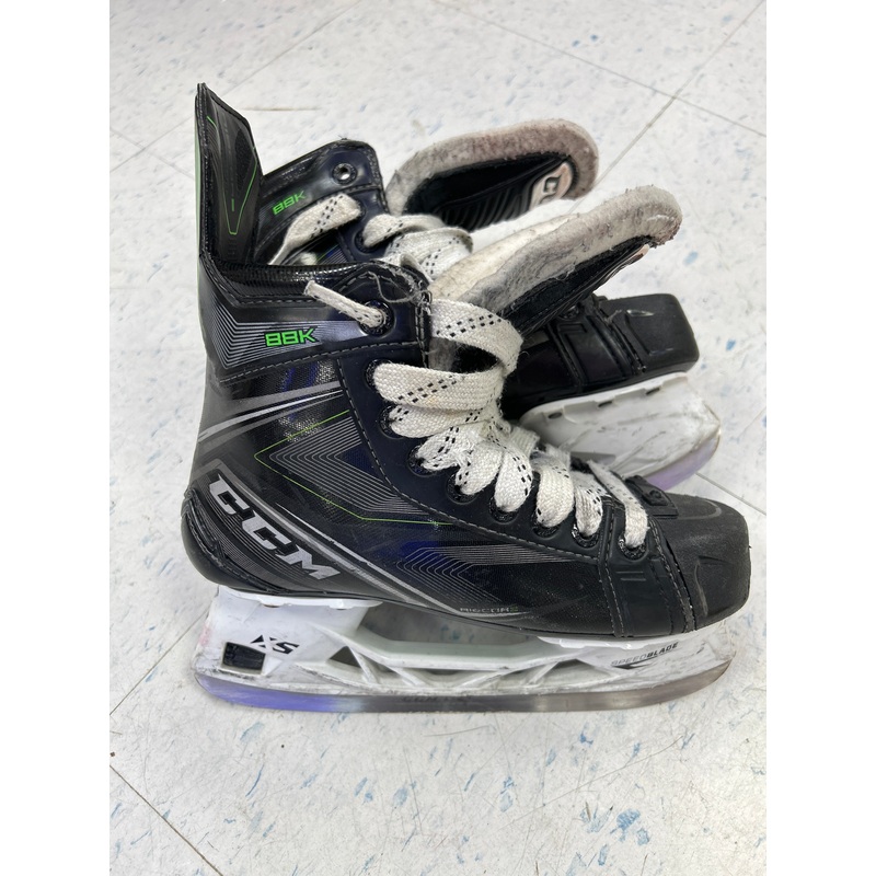 Used CCM Ribcore 88K Player Skates