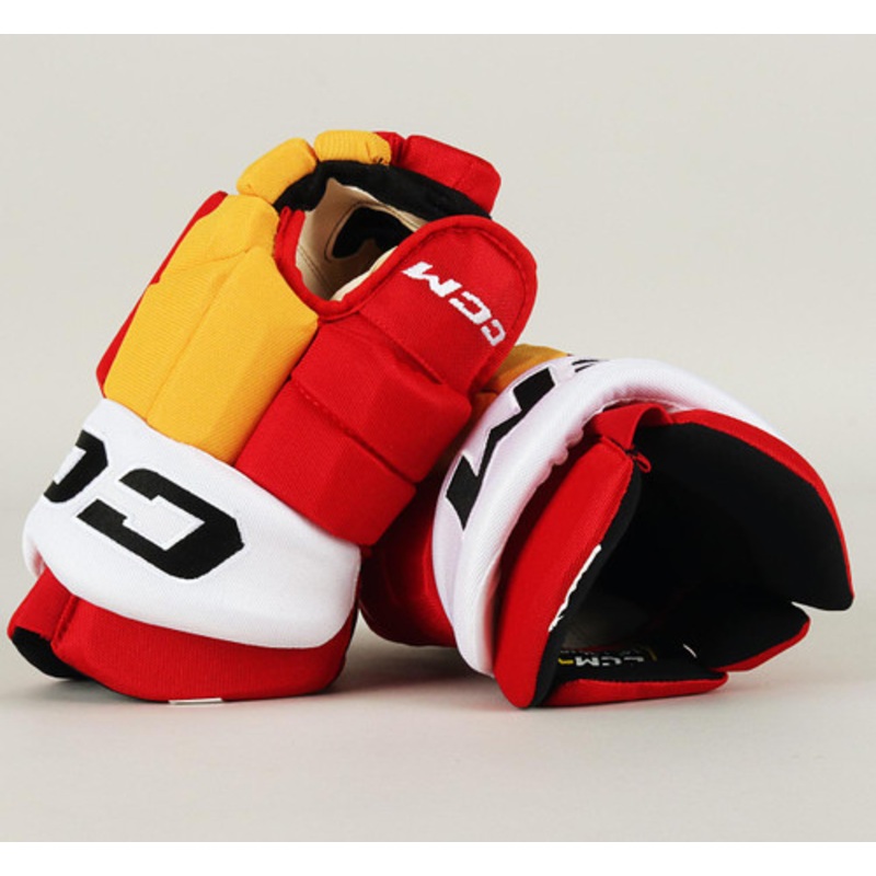 14 CCM HGTKPP Gloves – Nicolas Meloche Calgary Flames