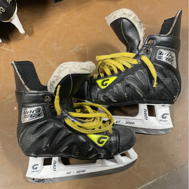 Used Graf Ultra G3 3.5D Player Skates