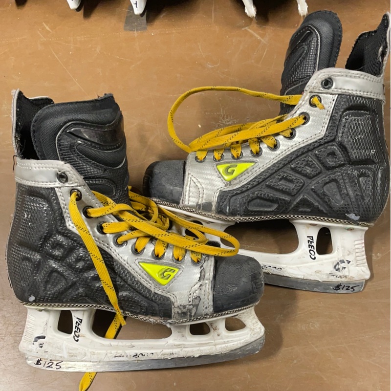 Used Graf Supra 570 3.5D Player Skates