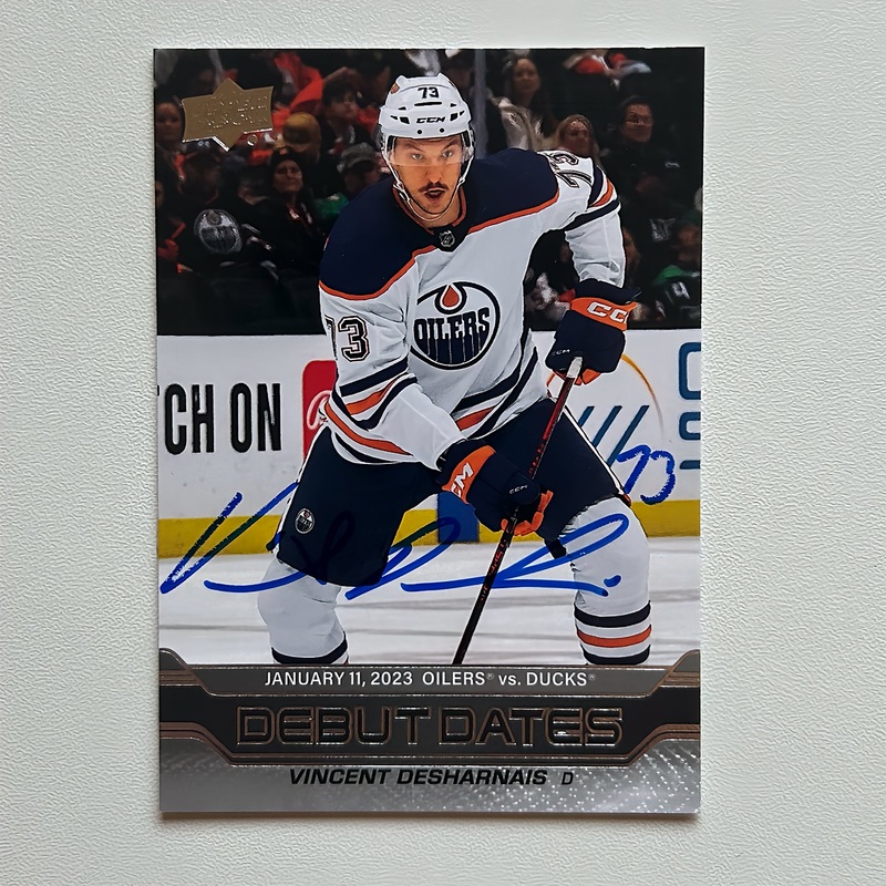 2023-24 UD Debut Dates #DD-9 VINCENT DESHARNAIS Autographed Rookie Card