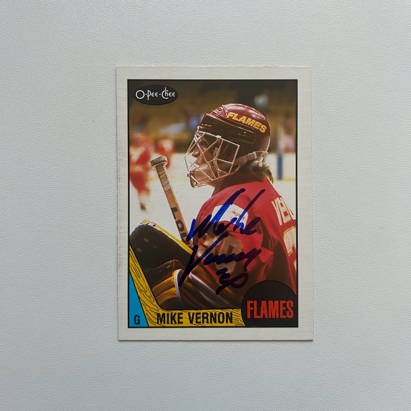1987-88 OPC #215 MIKE VERNON Autographed Rookie Card – Calgary Flames
