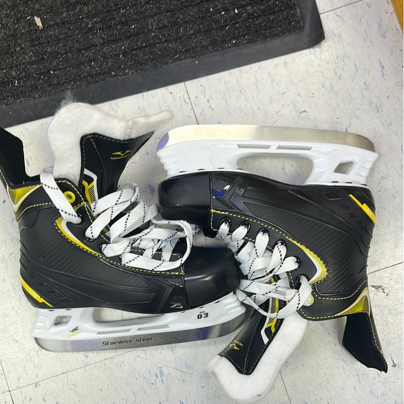 Used Vic Hockey Size 3 Player Skates