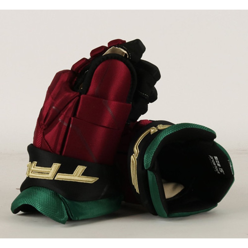15 TRUE Catalyst 9X Gloves – Josh Brown Arizona Coyotes #2