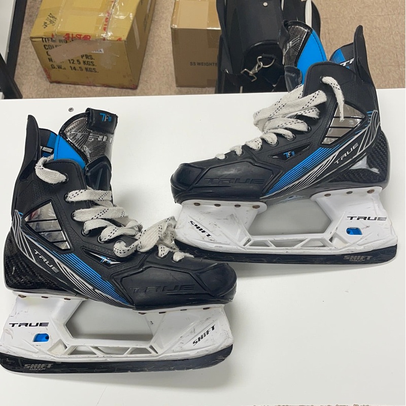 Used True TF9 5.5D Junior Skates