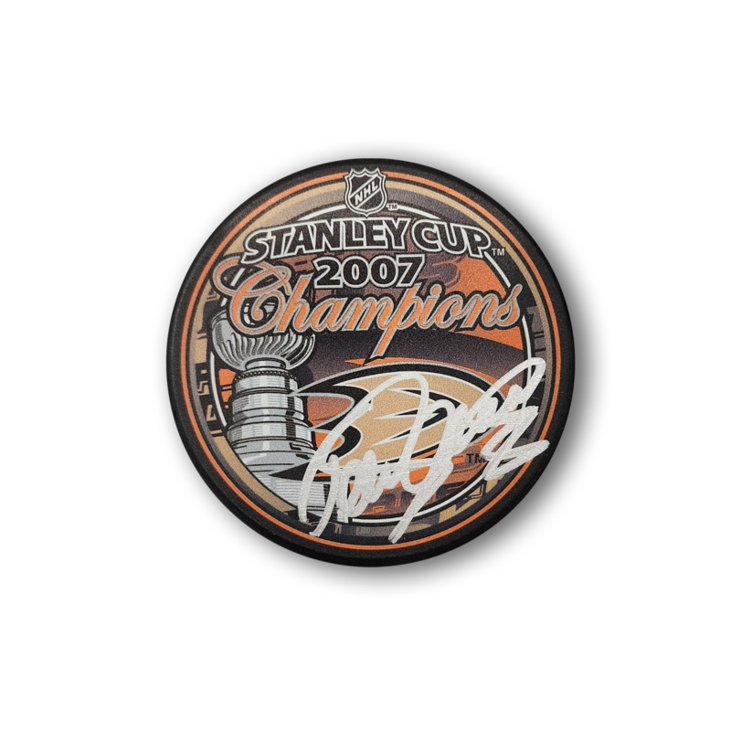 Teemu Selanne Autographed Anaheim Ducks 2007 Stanley Cup Hockey Puck