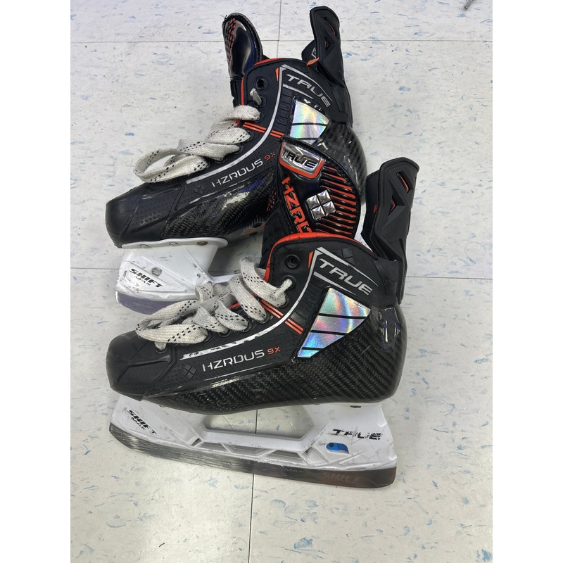 Used True Hzrdus 9X Junior Player Skates 3.0D