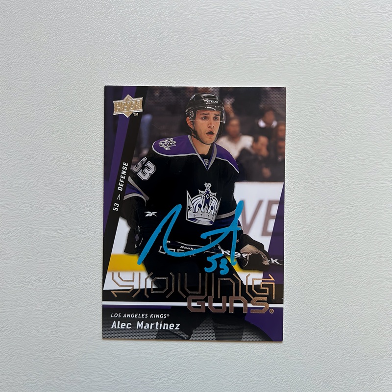 2009-10 UD Young Guns #231 ALEC MARTINEZ Autographed Rookie Card