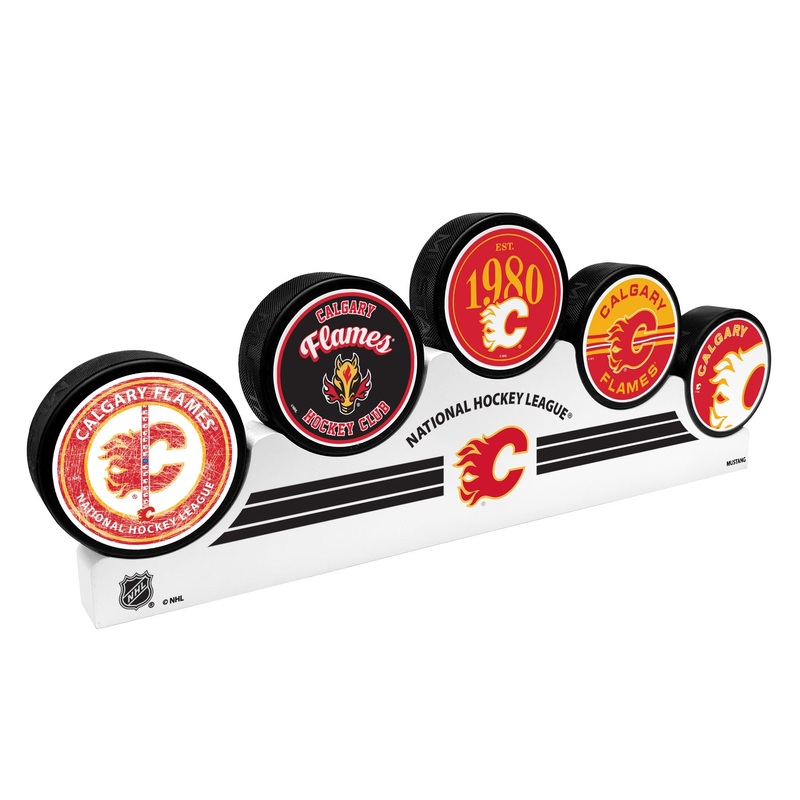 Calgary Flames – 5 Puck Podium Set