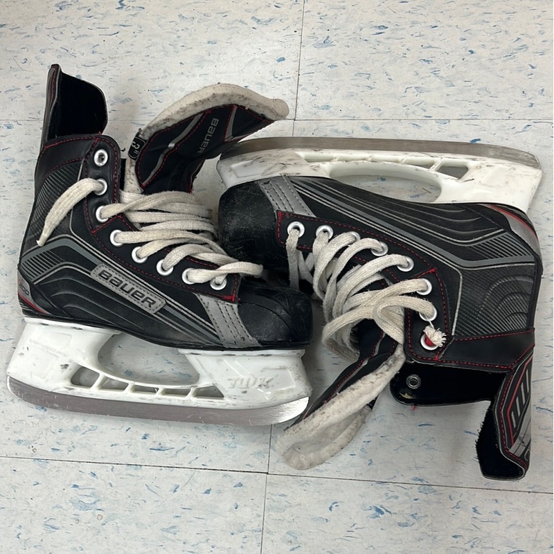 Used Bauer Vapor X200 Junior Player Skates size 3D