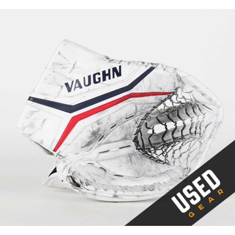 Regular – Vaughn Velocity V10 White Glove – Daniil Tarasov Columbus Blue Jackets #8