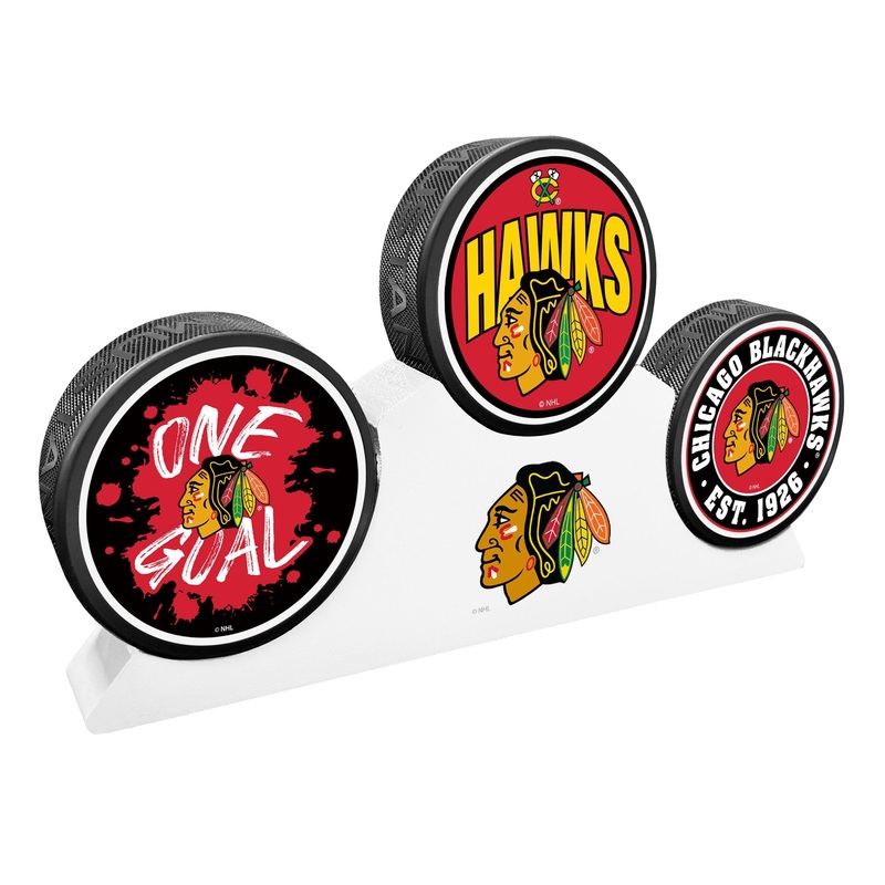 Chicago Blackhawks – 3 Puck Podium Set