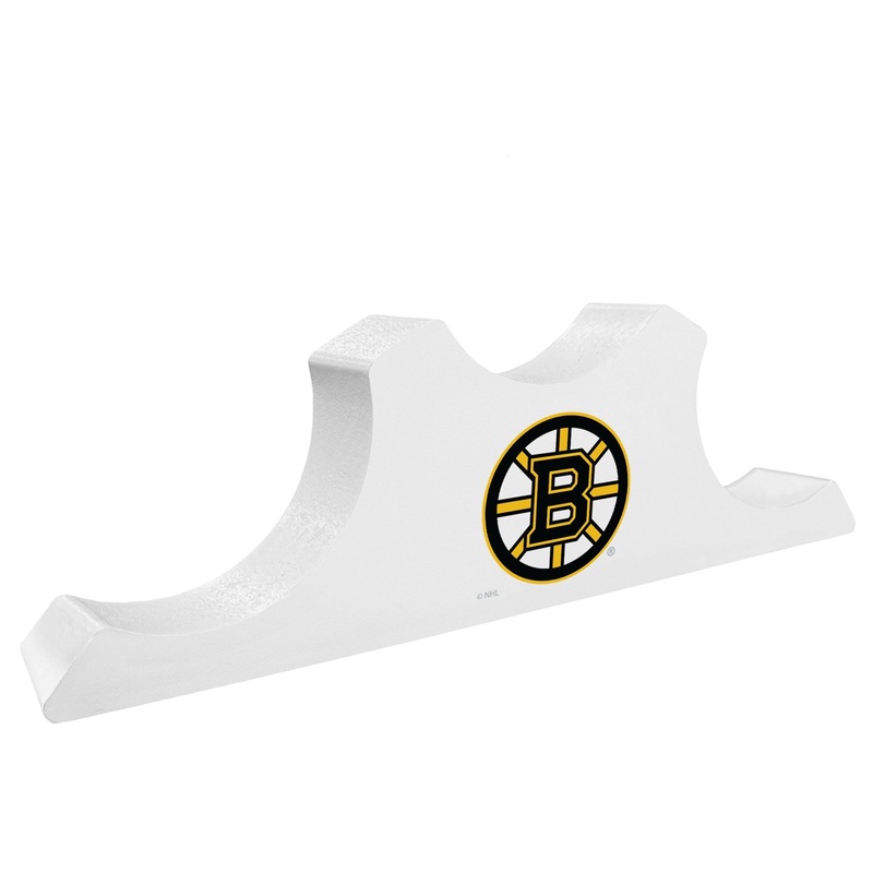 Boston Bruins – Wood 3 Puck Podium
