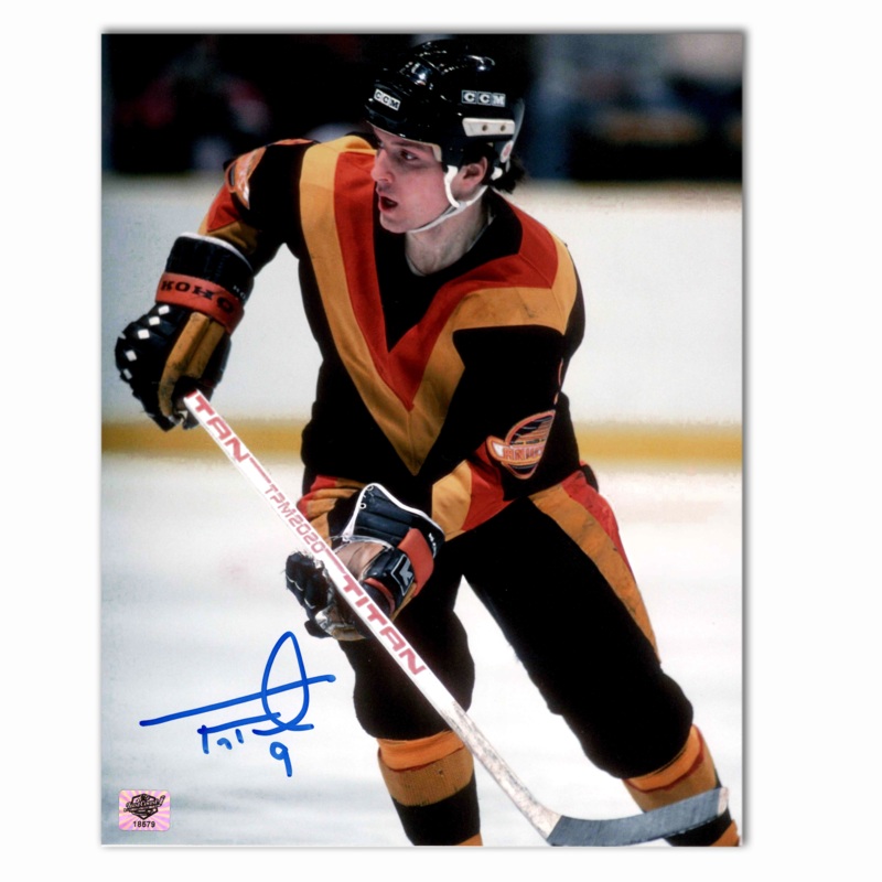 Tony Tanti Autographed Vancouver Canucks 8×10 Close Up Photo