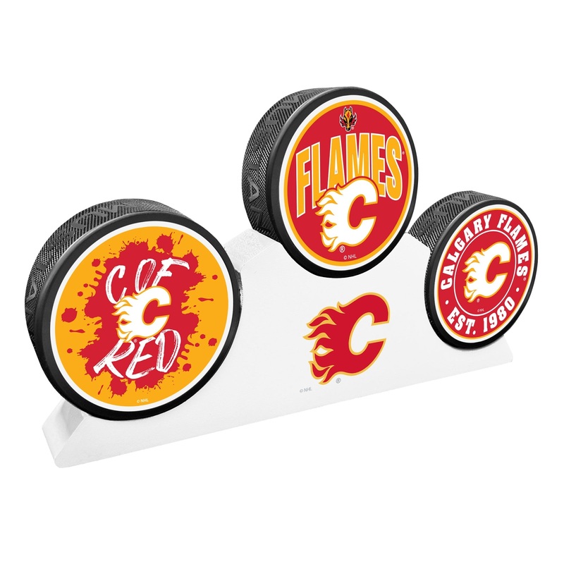 Calgary Flames – 3 Puck Podium Set
