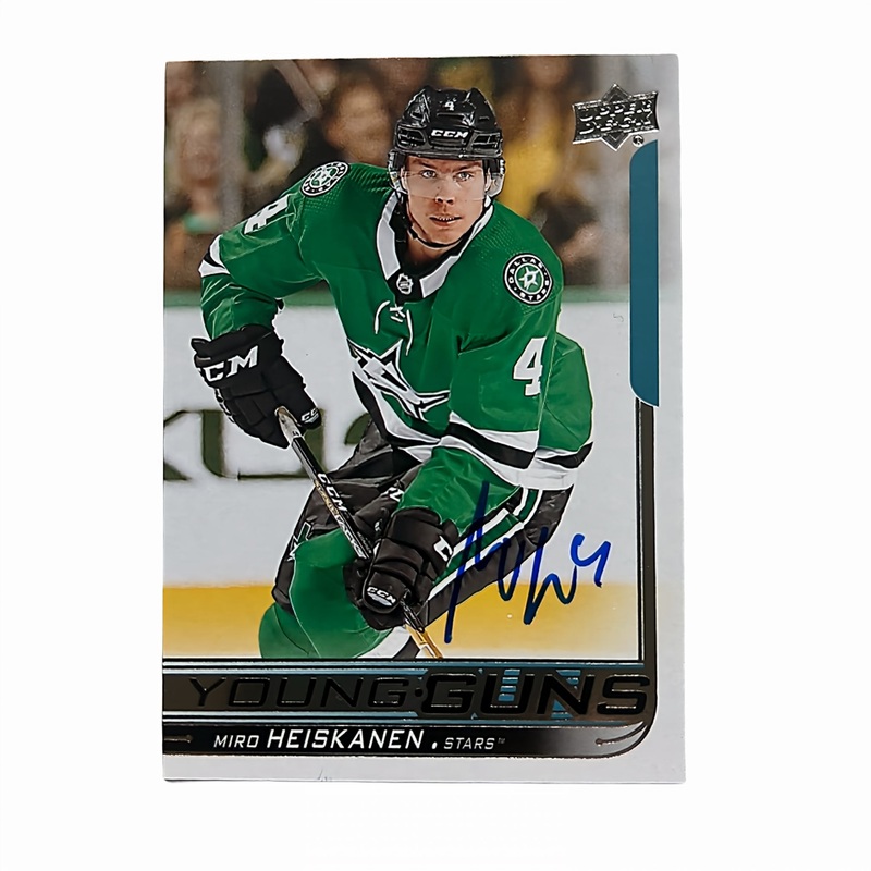 2018-19 UD Young Guns #246 MIRO HEISKANEN Autographed Rookie Card