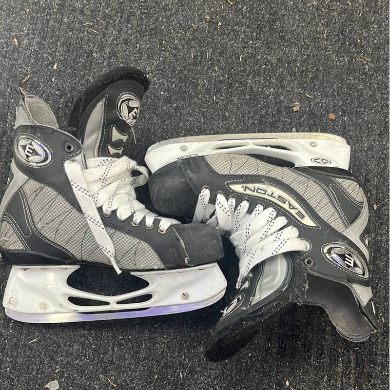 Used Easton AIR Size 6.5EE Player Skates