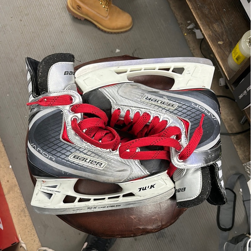 Used Bauer Vapor X:20 Size 7.0 Skates